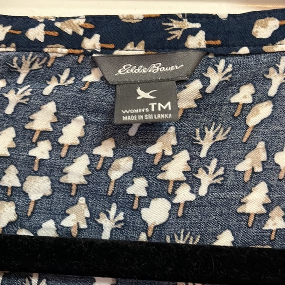 Eddie Bauer Women’s blouse, size tall medium. - Picture 3 of 6